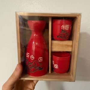 Red sake set for 2